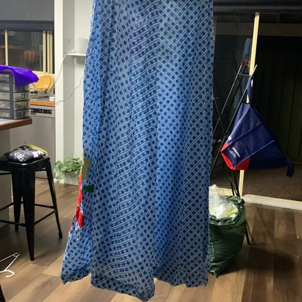 Roxana handcrafted stunning piece With embroidery , this is a very  long skirt - Picture 4 of 5